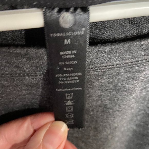 Yogalicious Sweatshirt - Picture 5 of 6